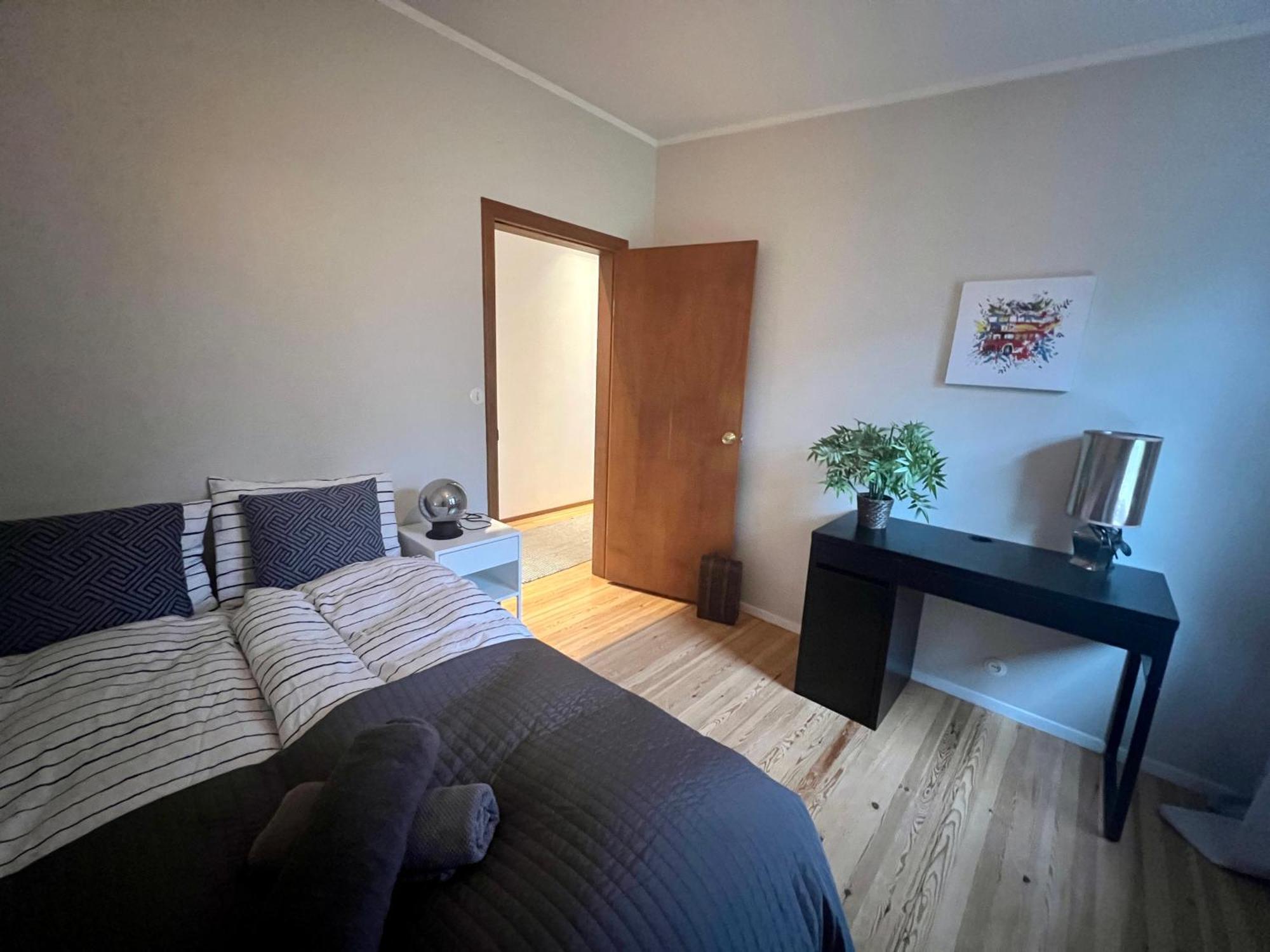House - Villa With Garden And Hot Tub, 2 Min From Reykjavik Garthabaer Zewnętrze zdjęcie